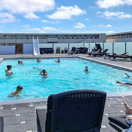 Appartamento 6 Person On A In *